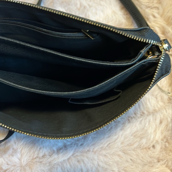 NWOT VEGAN PURSE LEATHER LOOK. BLACK - Picture 4 of 7